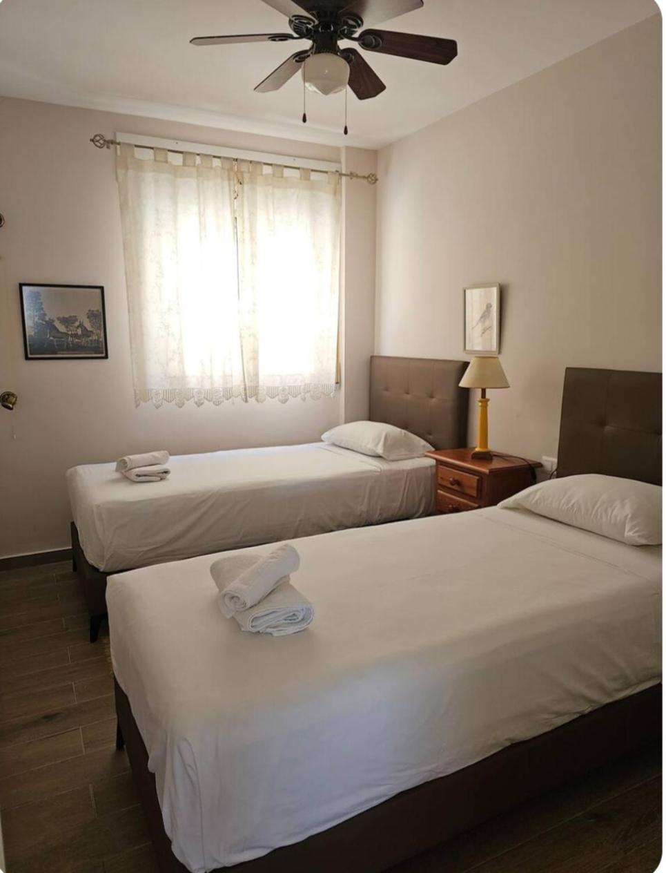 Edificio Sol Apartment เนร์คา ภายนอก รูปภาพ